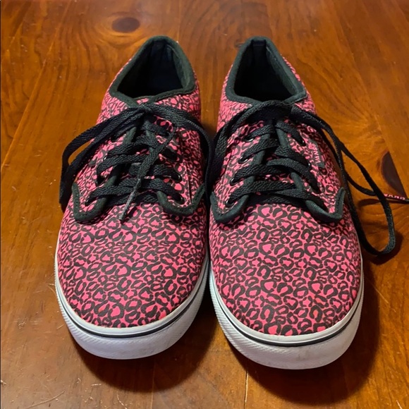 Vans Pink & Black Cheetah print sneakers - Picture 3 of 9